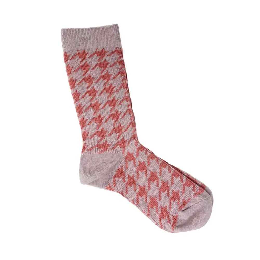 NWT Charley Pink and Gray Houndstooth Crew Socks